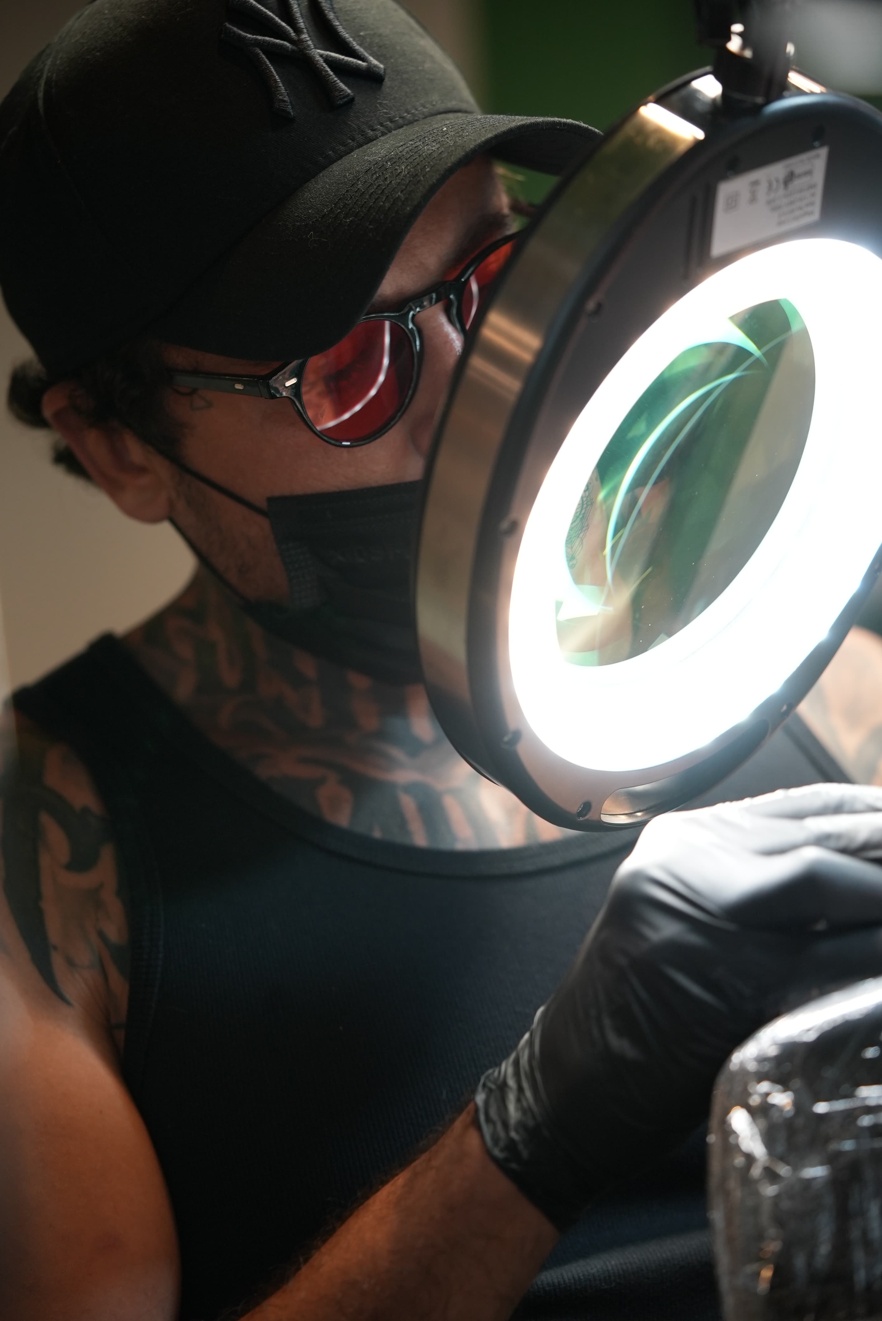 Rapha Lopes no atelier